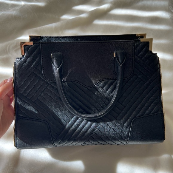 REBECCA MINKOFF BLACK HANDBAG - Picture 3 of 7